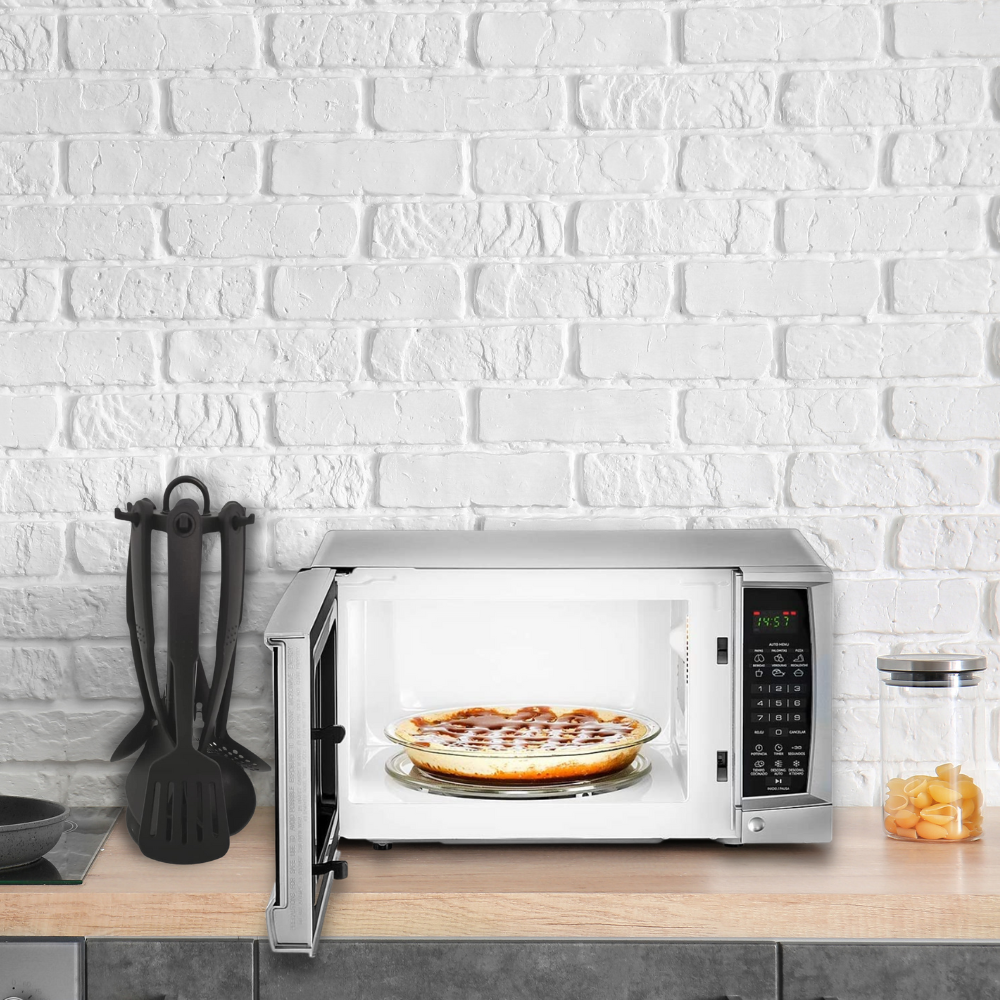 Horno Microondas 0.7P3 Boton Plata/Negro General Electric con Juego de Utensilios de Cocina con Carrusel