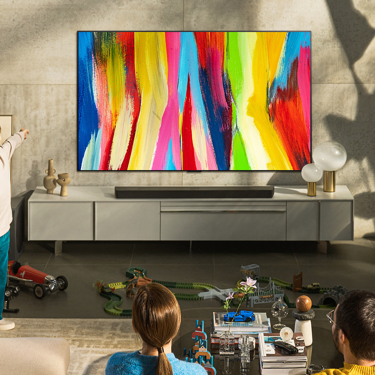 Pantalla LG 55 OLED TV Evo 4K SMART TV con ThinQ AI OLED55C2PSA (Reacondicionado A, Empaque Dañado)