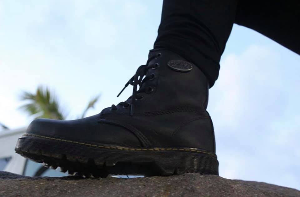 REGALO! Botas Cuero Piel Negras Vino Grunge Aestethic Hombre Mujer Joven