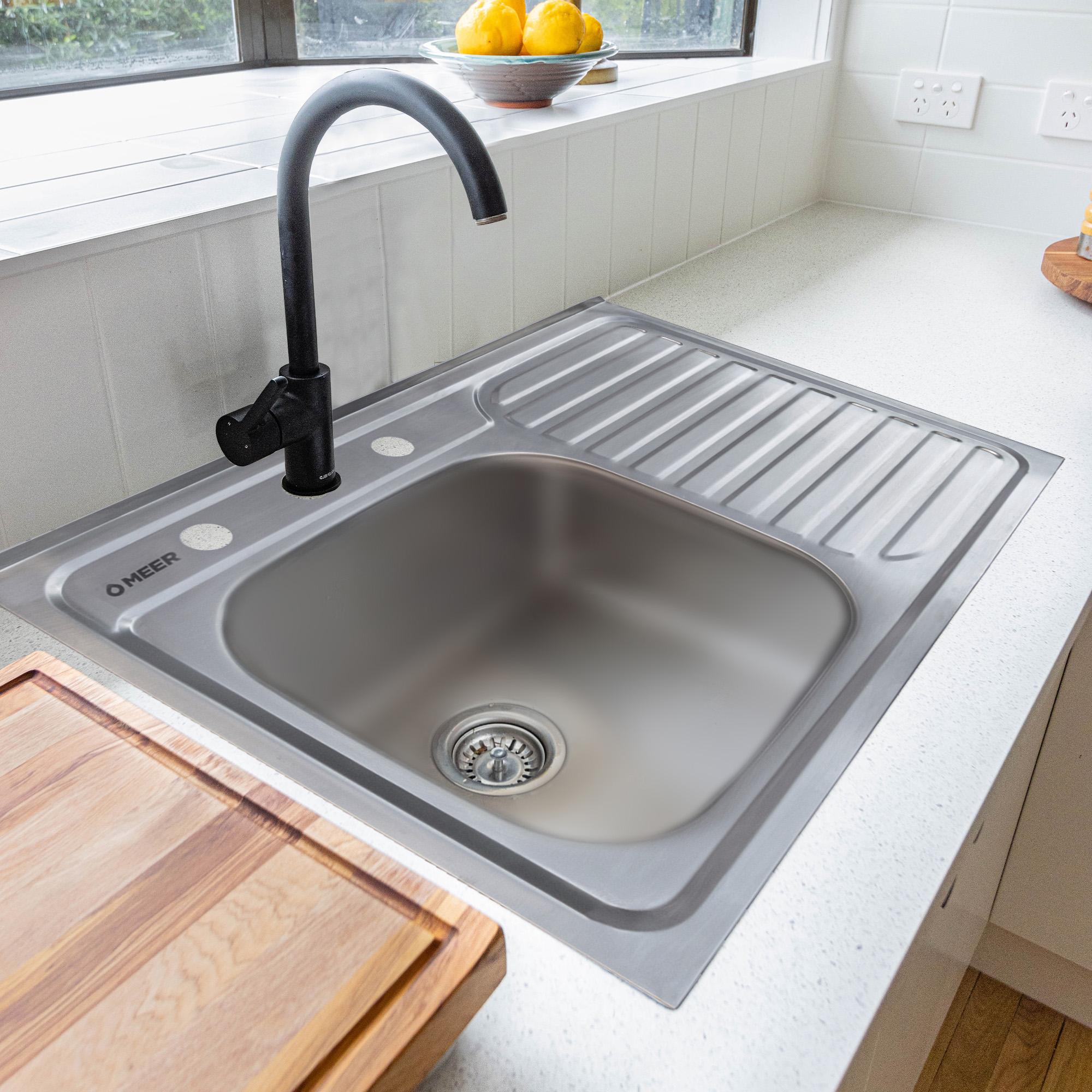 Tarja Sencilla Con Escurridero Derecho Para Sobreponer, 80 x 50cm.