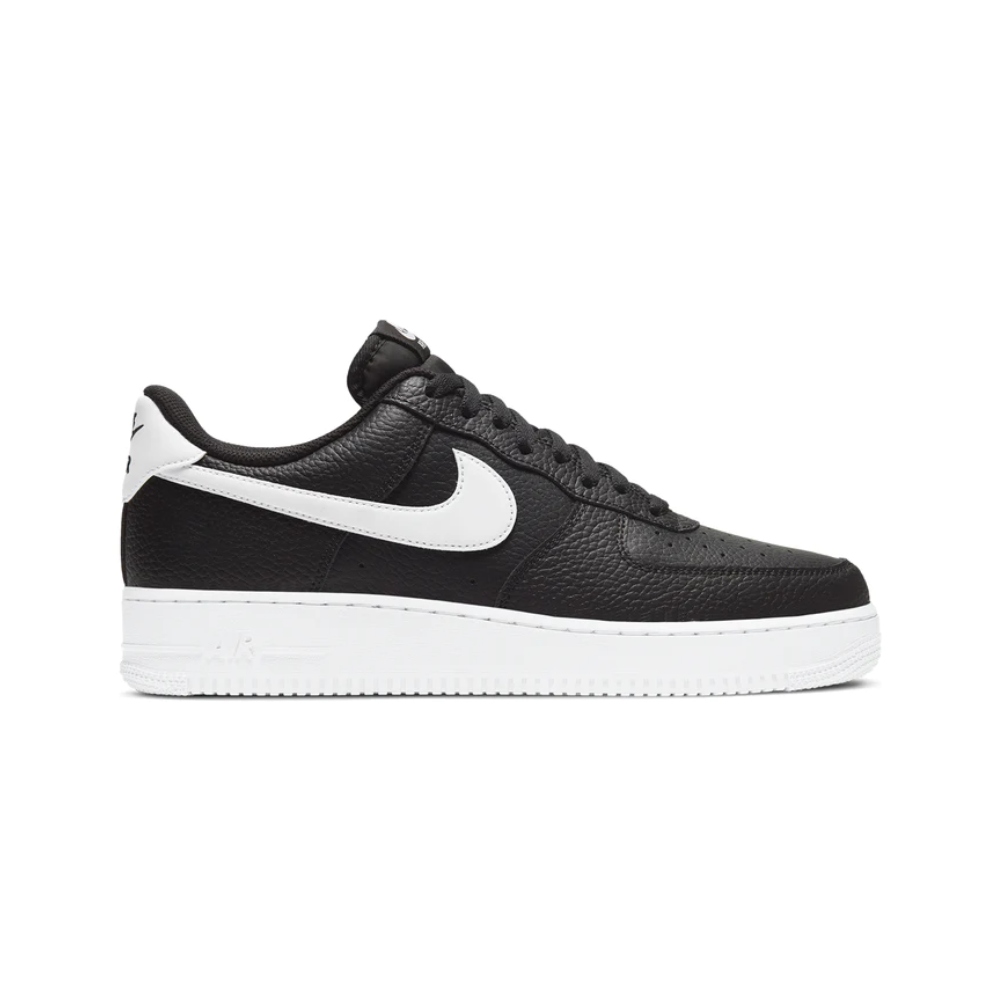Tenis casuales Nike Air Force 1 ´07 negro CT2302-002