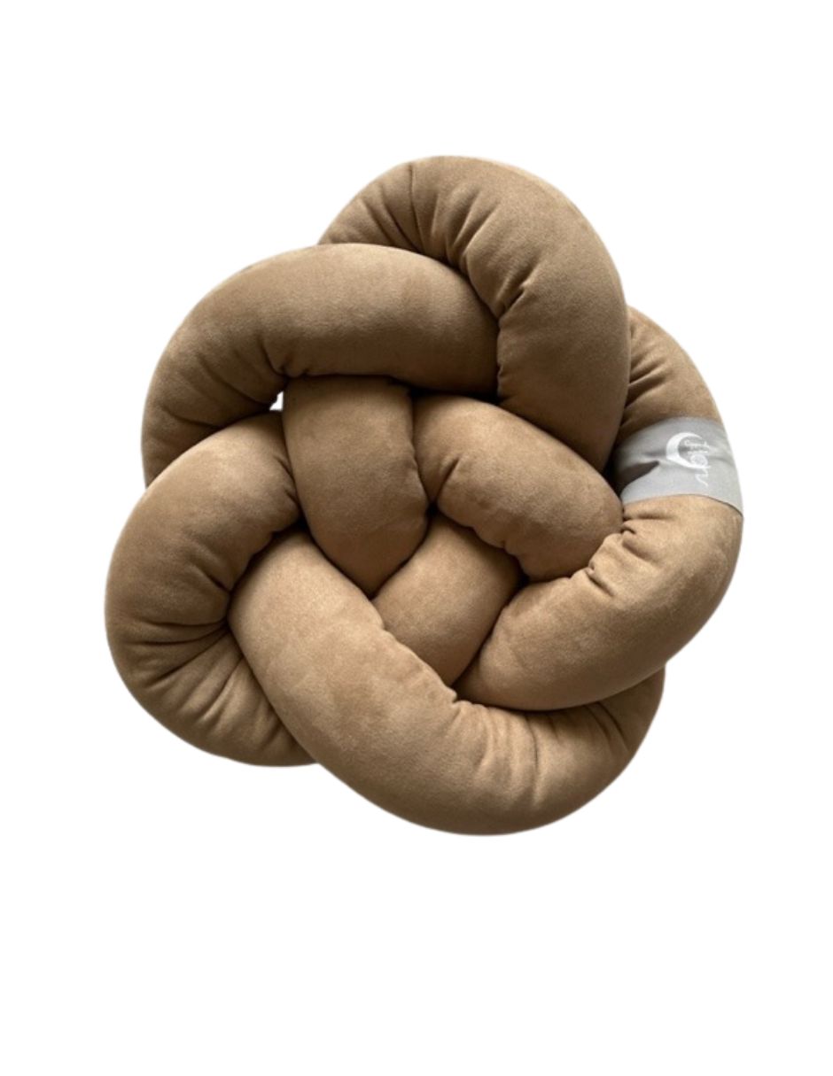 Cojín nudo decorativo para sala o recámara Copo de Luna chico.