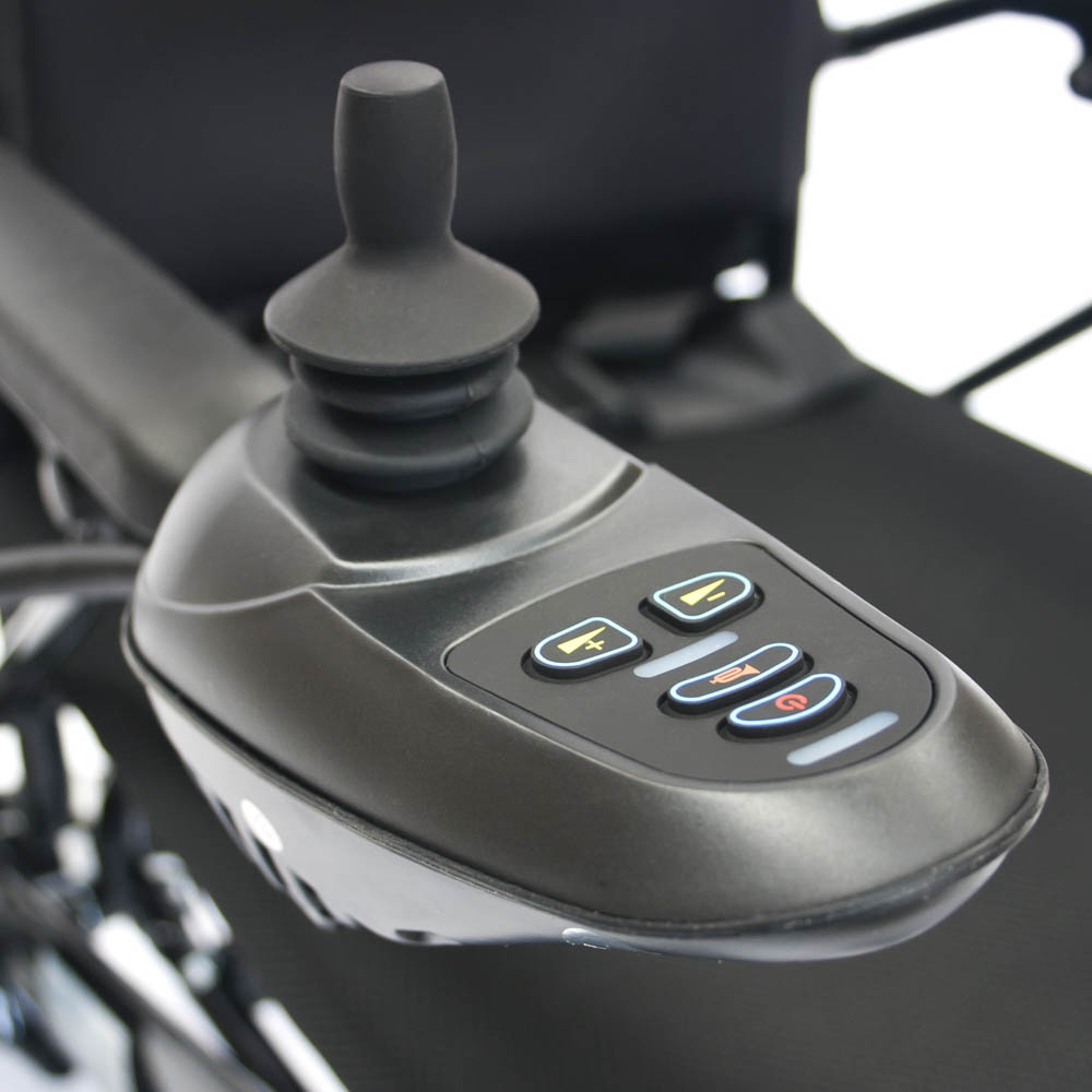 Companion, Silla Eléctrica  Todo Terreno Fabricada En Estructura De Acero Resistente, Con Llantas Traseras Neumáticas .