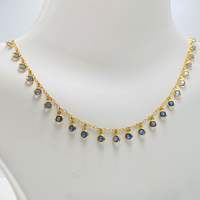 Collar Gargantilla con Dijes- Baño de oro 18K- Collar dorado