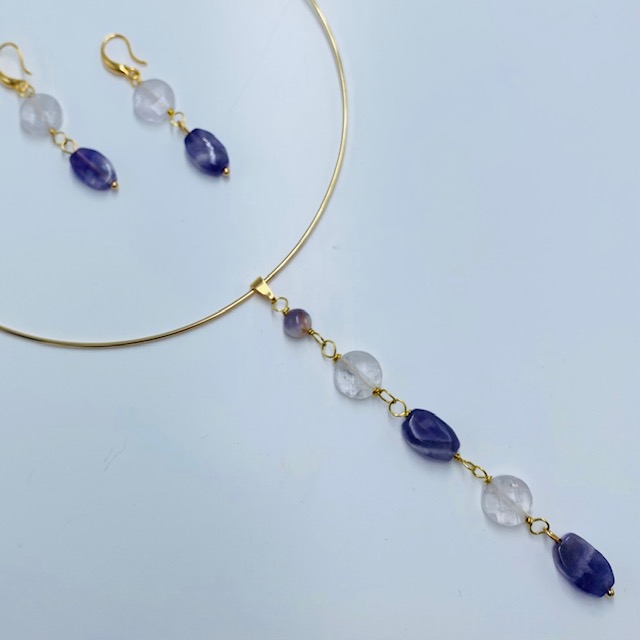 Conjunto aretes y collar Amatista- Baño de oro 18K Collar Dorado - Piedras naturales 