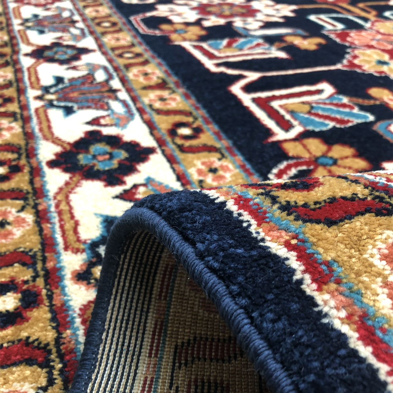 Tapete Rústico, Thera Rugs, Escarabajo Ardabil Tribal. 