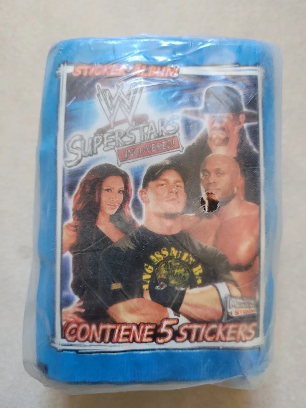 Paquete con 50 Sobres de WWE Superstars Uncovered - Salo