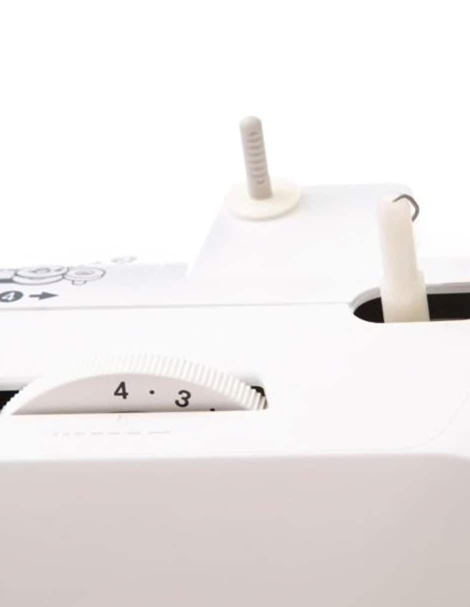 Máquina de Coser Mecánica Semi Profesional Brother BM3700 37 Puntadas con 74 Funciones Costura 750ppm 110V-Blanco