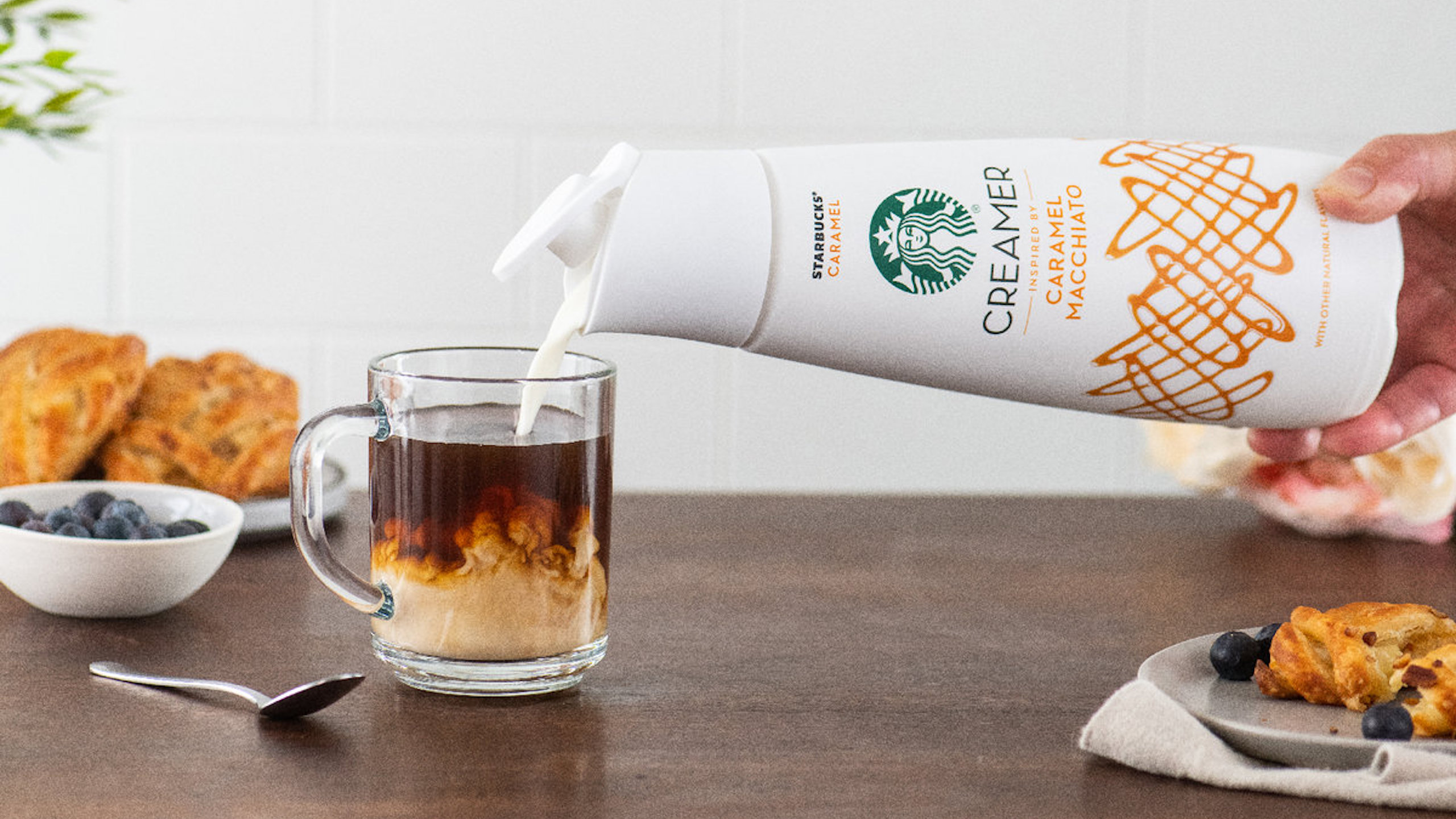 Starbucks Caramel Macchiato Creamer (58 fl. oz.) 1.71L