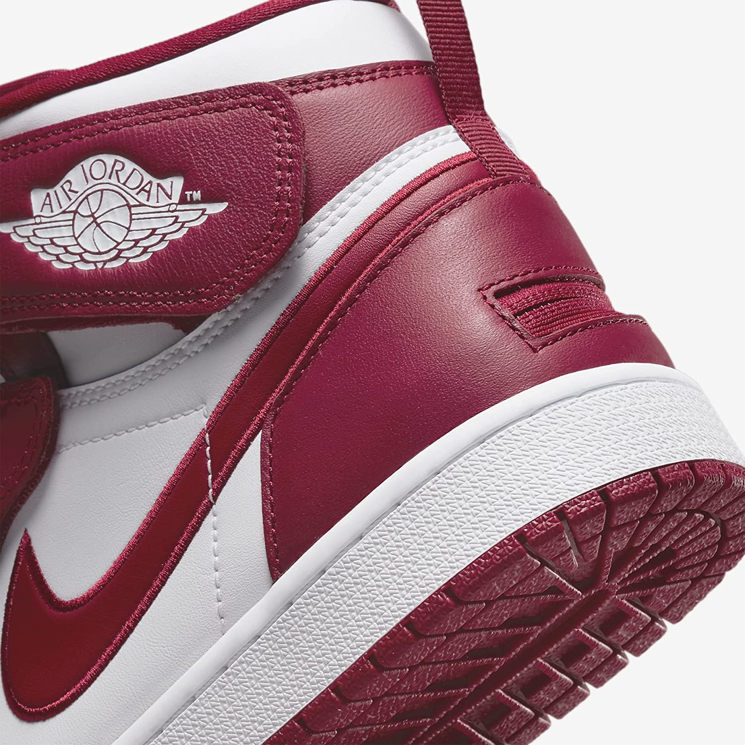 Tenis Nike Air Jordan 1 Hi FlyEase Cardinal Red