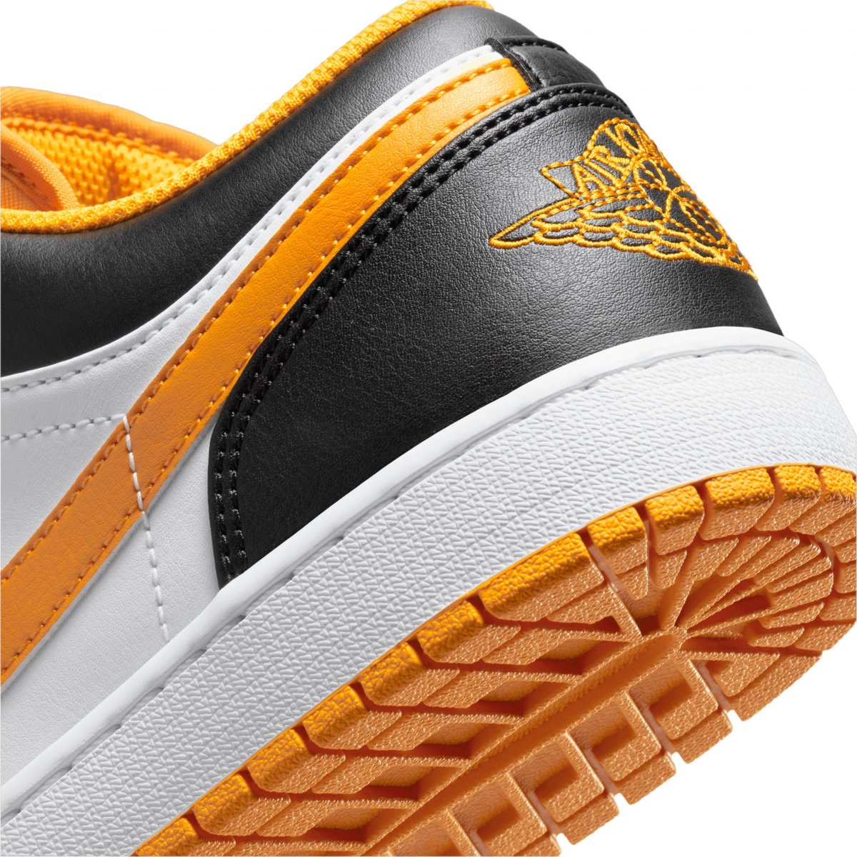 Tenis Nike Air Jordan 1 Low Taxi University Gold Hombre