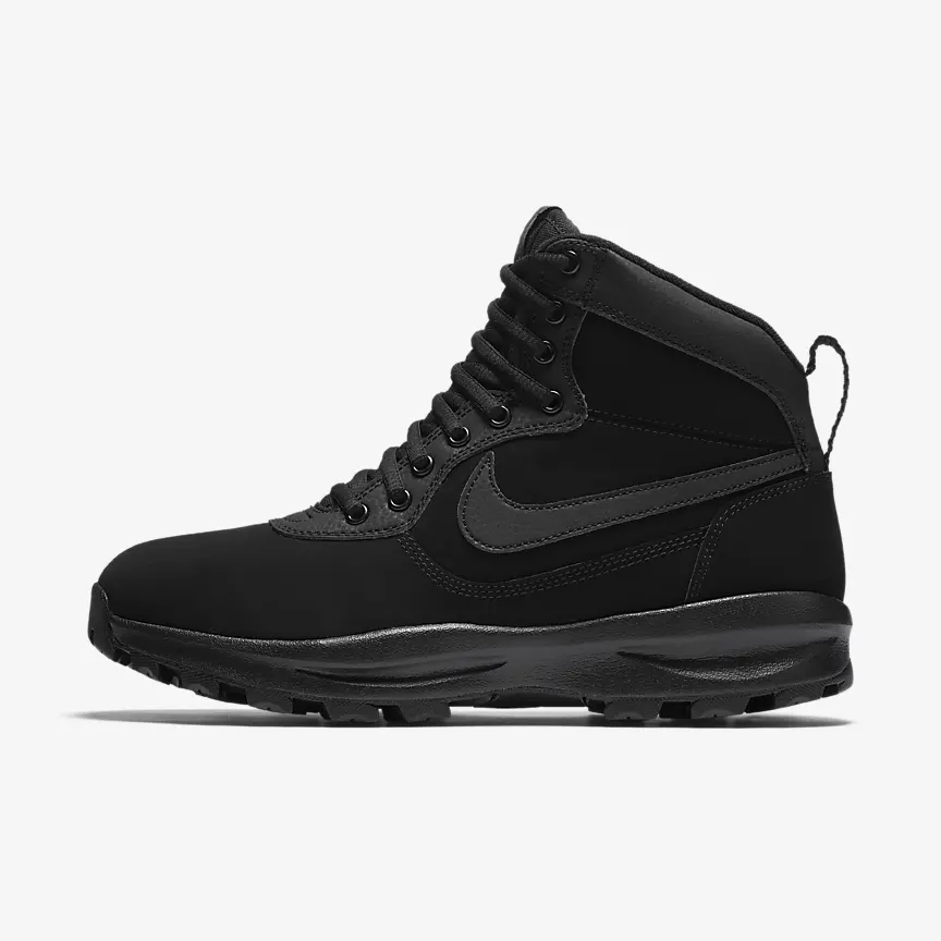 BOTAS NIKE MANOADOME TRIPLE BLACK