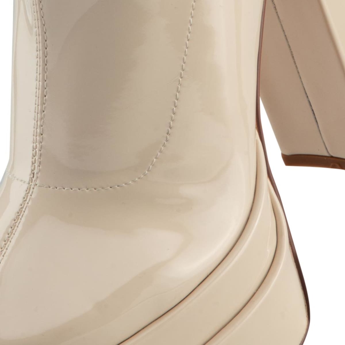 Bota para Mujer de Caña Media con Tacón y Plataforma color Blanco, marca Belinda Peregrin. 1075405