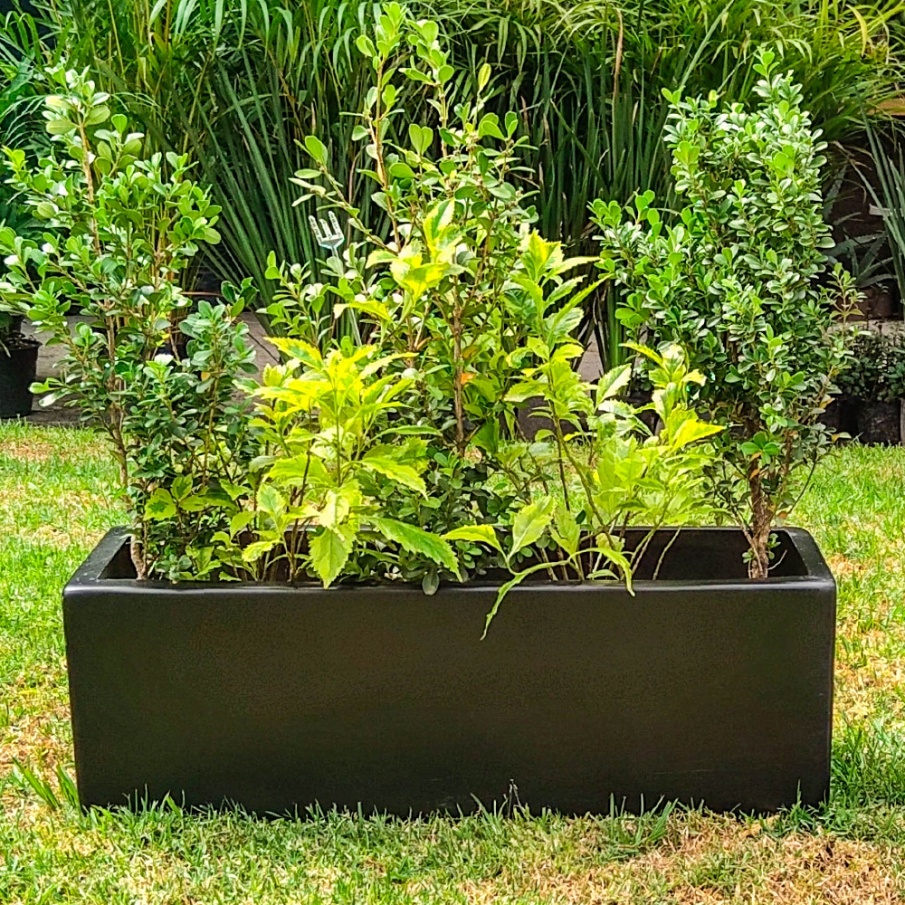 Maceta Jardinera de Fibra de Vidrio de 100 X 25 X 50 Chocolate*