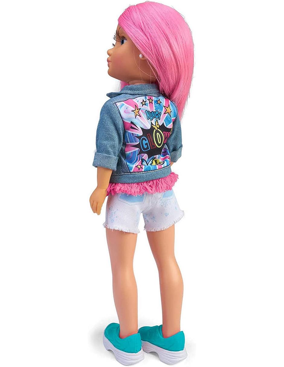 Nancy Un Día Brillando En La Oscuridad