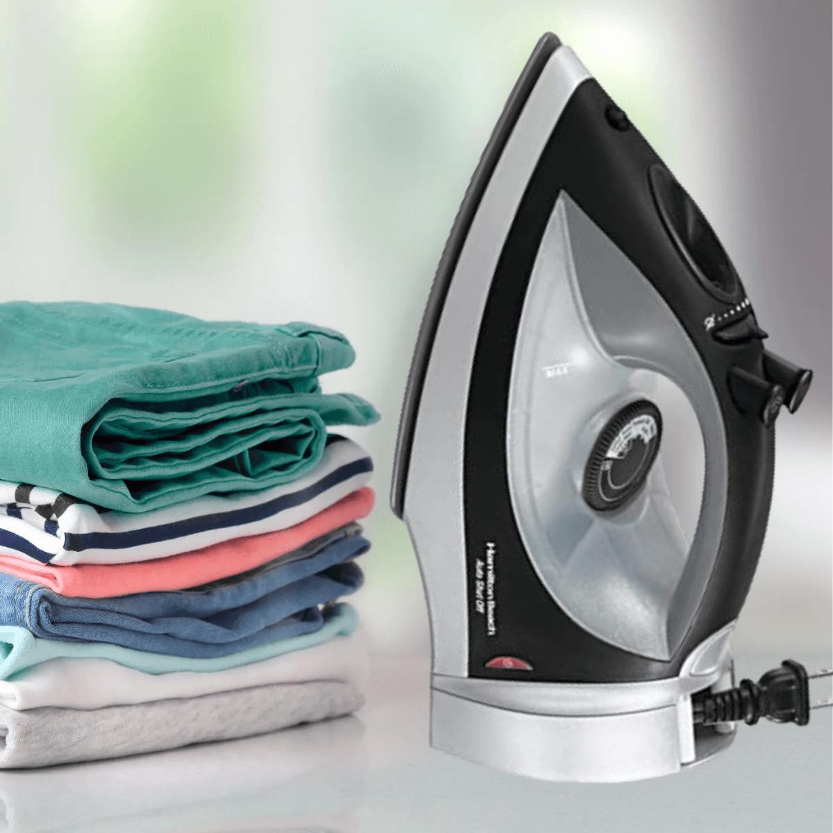 PLANCHA DE VAPOR SUELA ANTIADHERENTE NEGRO/PLATA HAMILTON BEACH