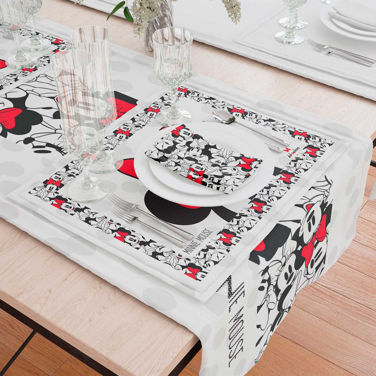 Set camino de mesa Minnie Mouse 9 Piezas - Providencia