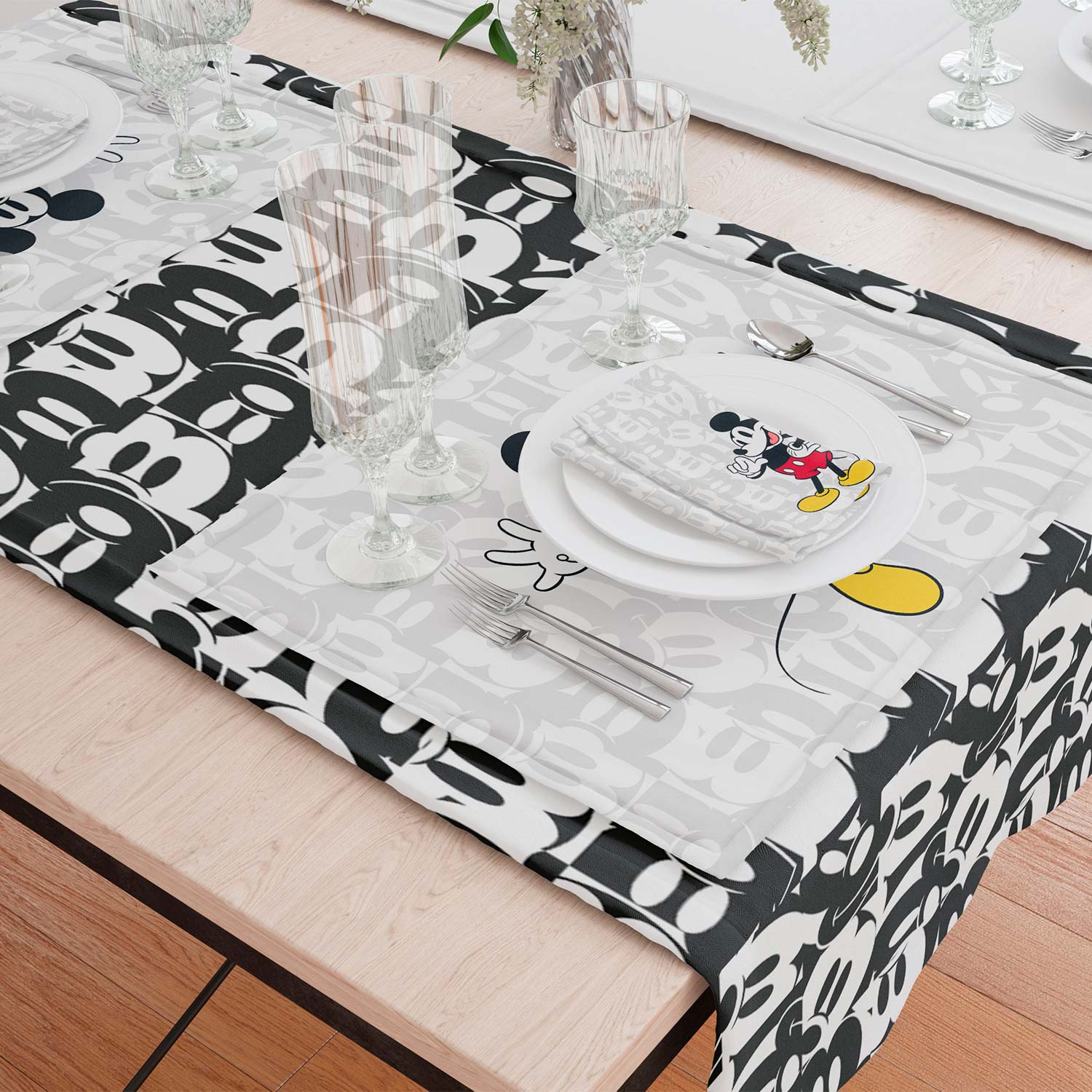 Set camino de mesa Mickey Mouse 9 Piezas - Providencia