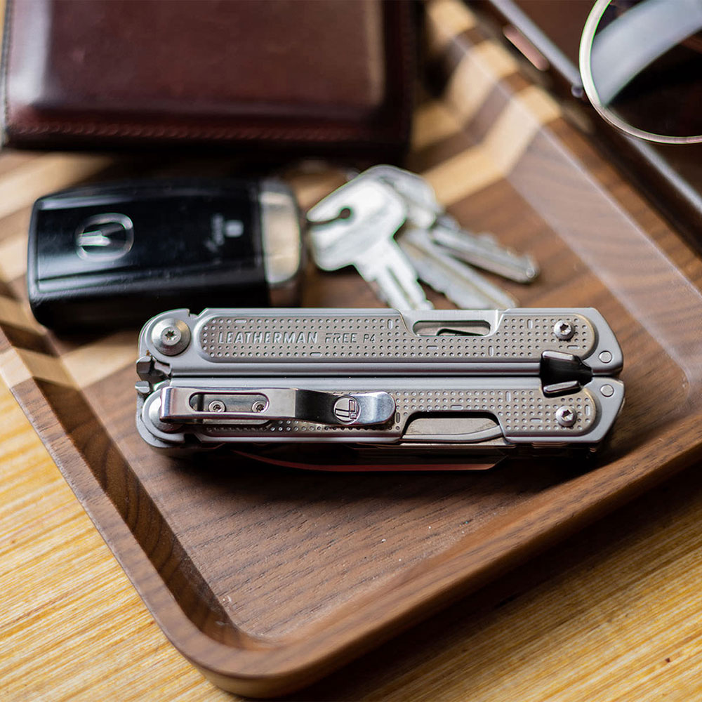 Multiherramienta FREE P4 Plata Leatherman