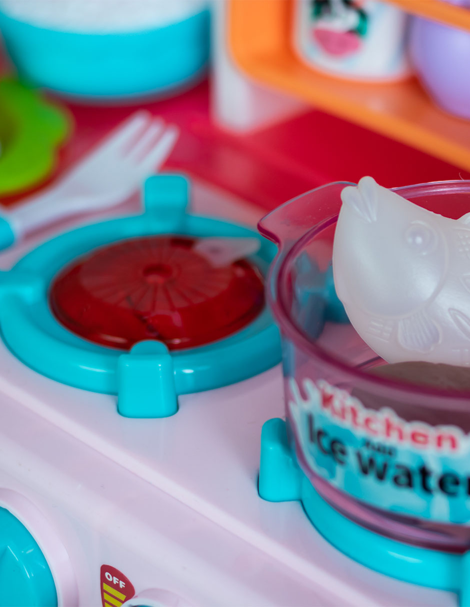 Cocina de juguete interactiva realista con efectos de luz, sonido, vapor, y además funciona con agua