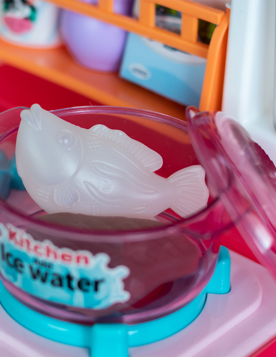 Cocina de juguete interactiva realista con efectos de luz, sonido, vapor, y además funciona con agua