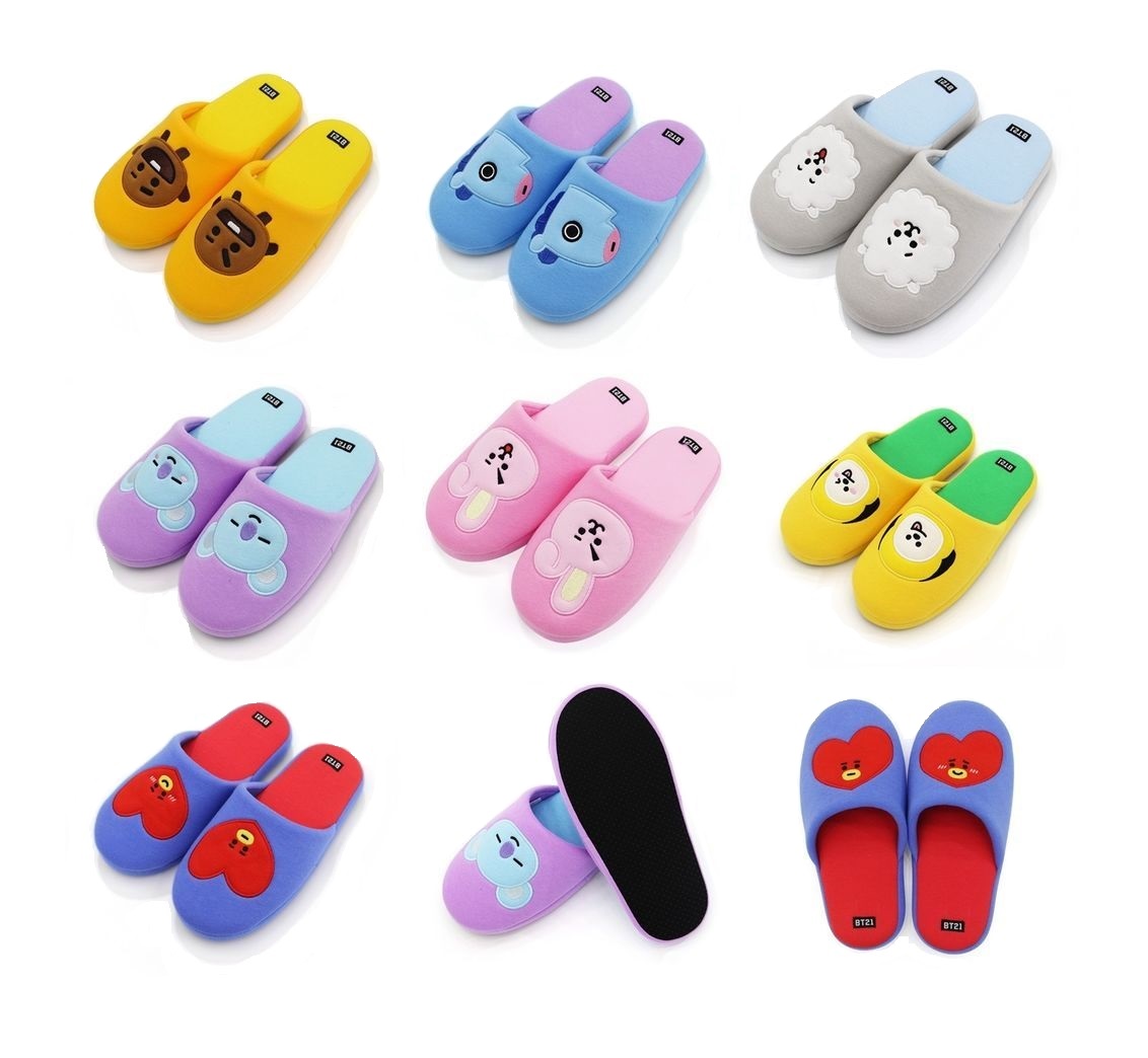Pantuflas de Peluche BTS BT21 Tata Unitalla color azul y rojo