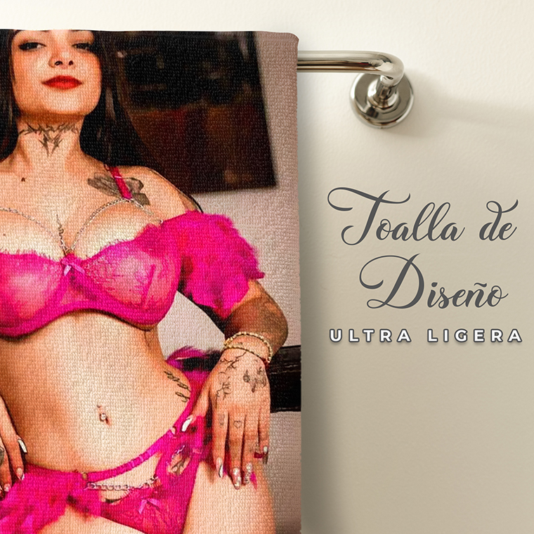Toalla De Baño Suave Liger Diseño Karely Ruiz Rosa Microfibra de Poliéster.