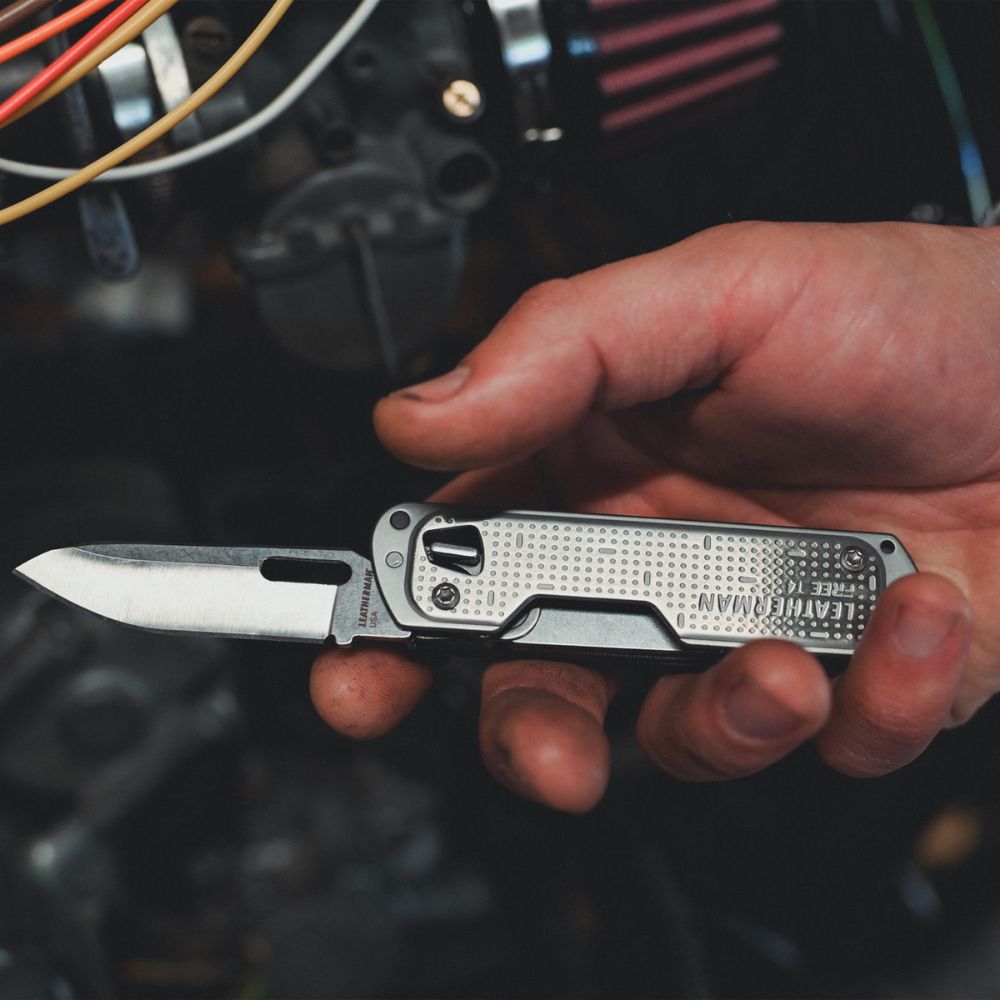 Multiherramienta FREE T4 Plata Leatherman