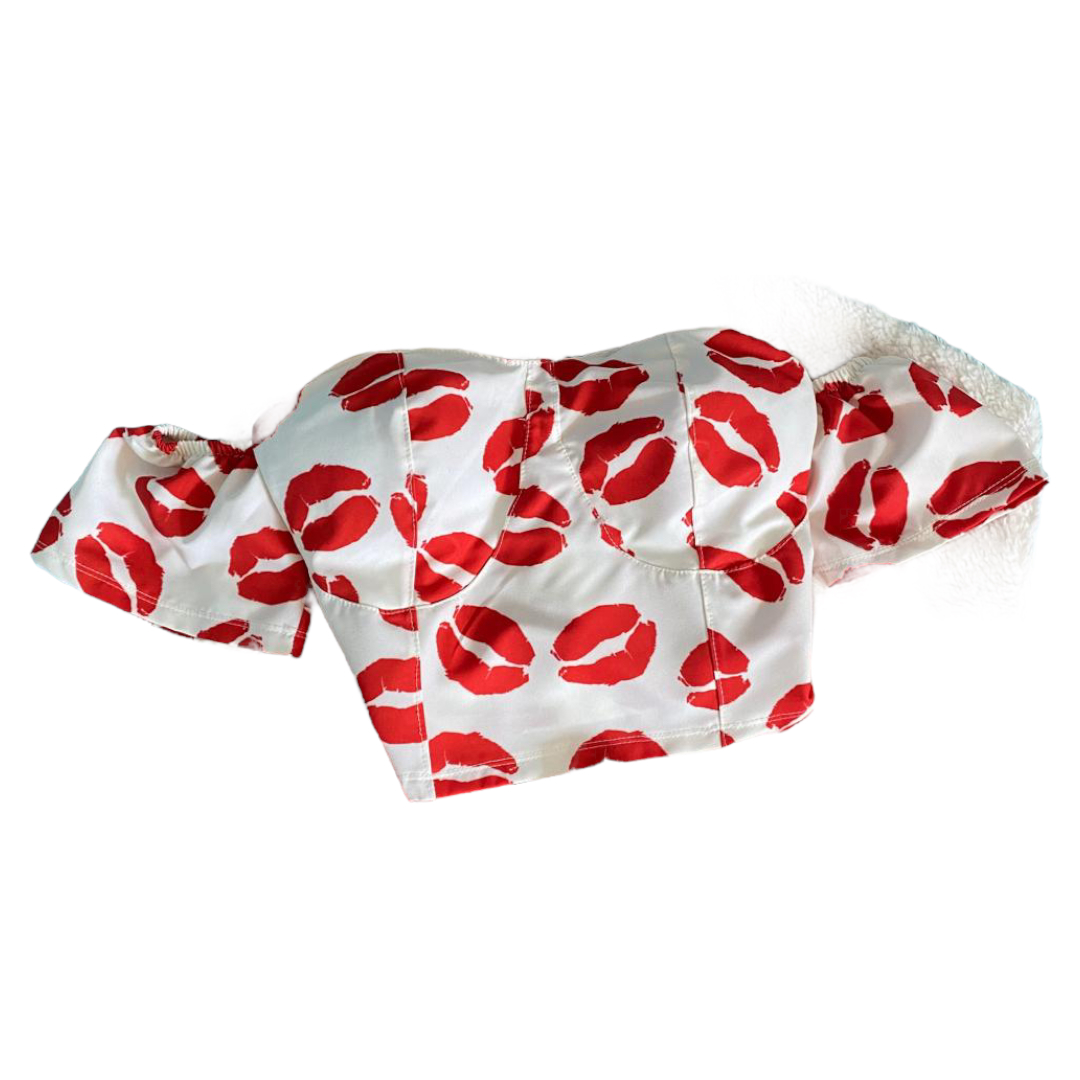 Crop Top Sublimado Con Manga Largo Diseño Corazones