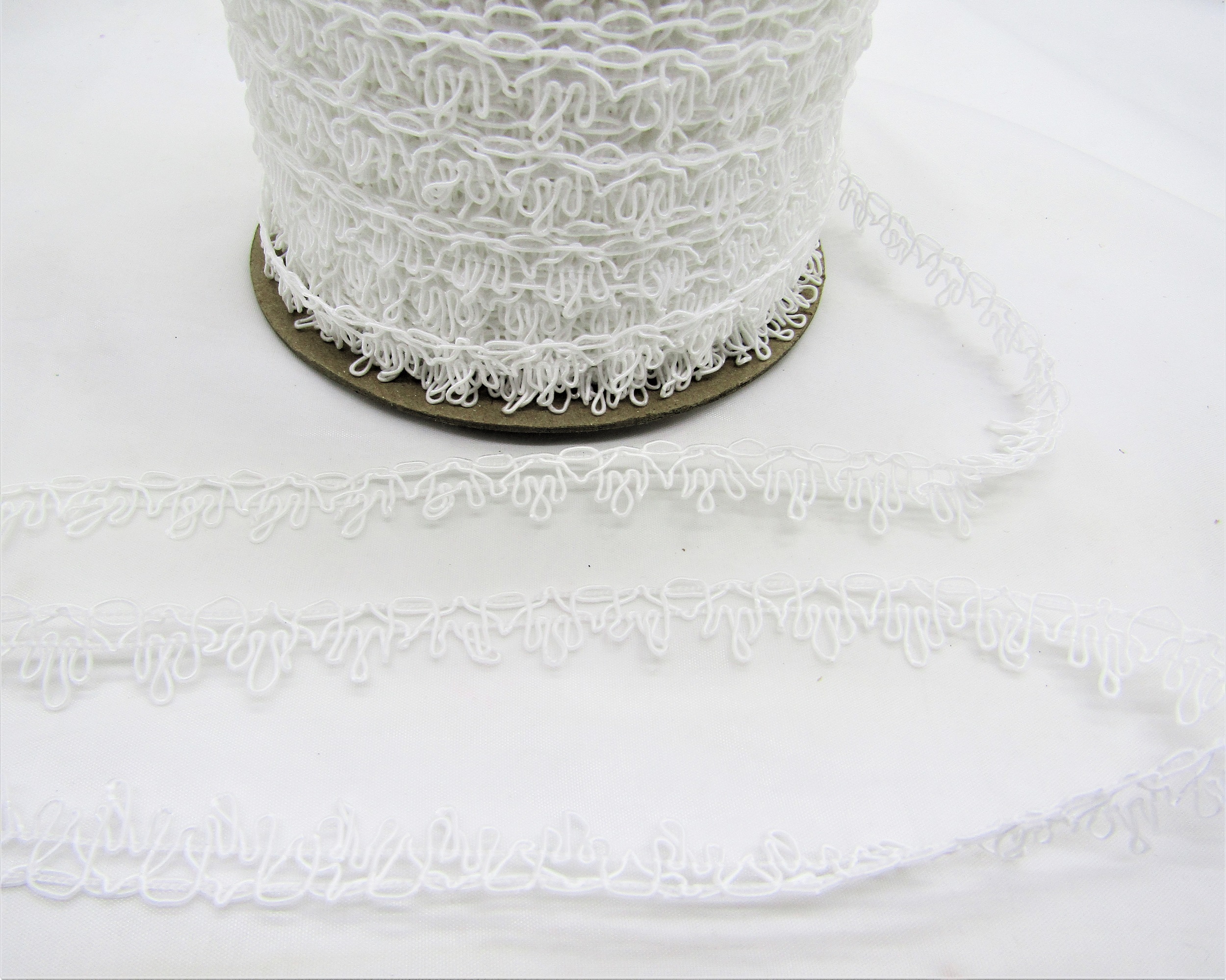 CUBRE COSTURA GALON DE ARTISELA MODELO 752 ROLLO 100 METROS