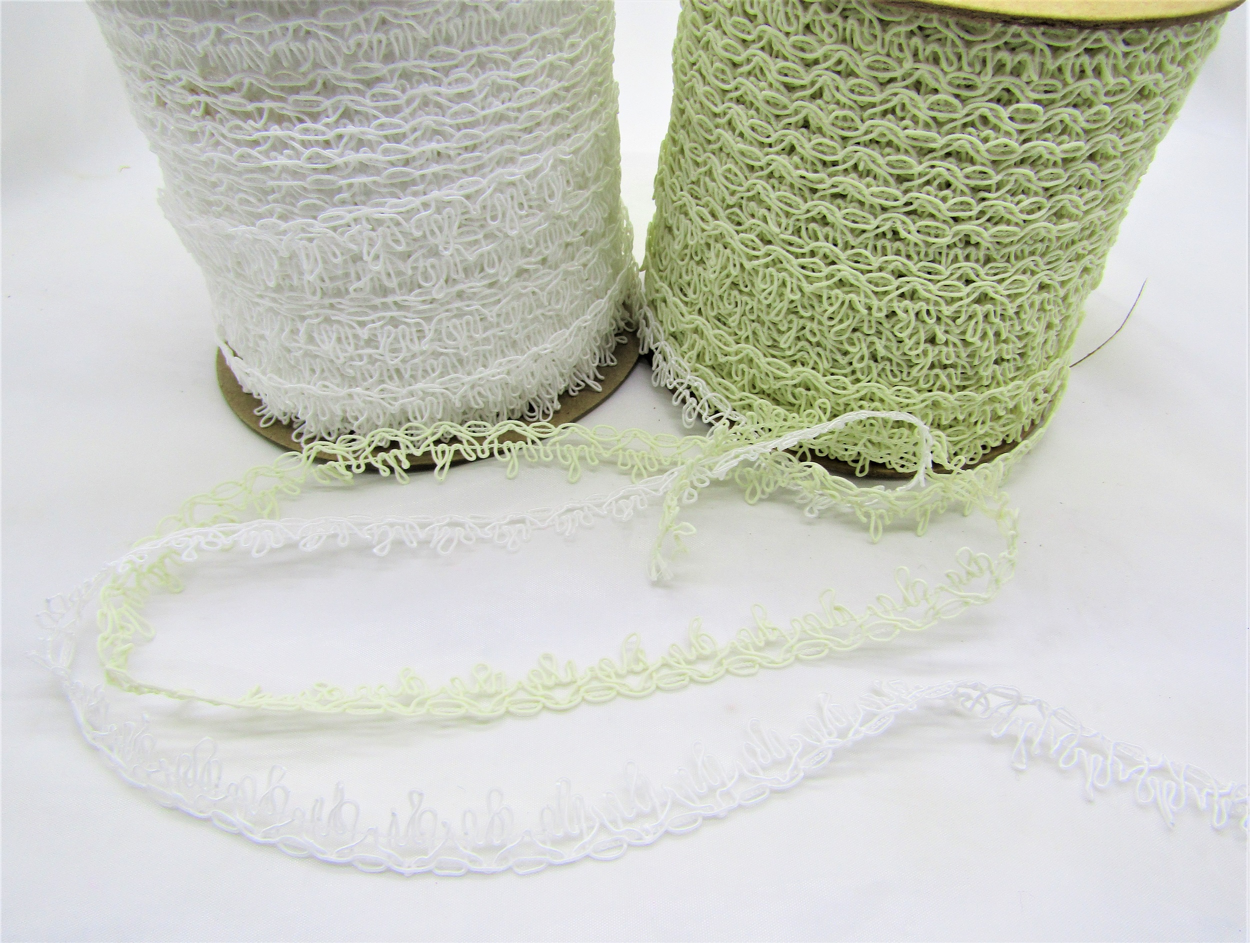 CUBRE COSTURA GALON DE ARTISELA MODELO 752 ROLLO 100 METROS