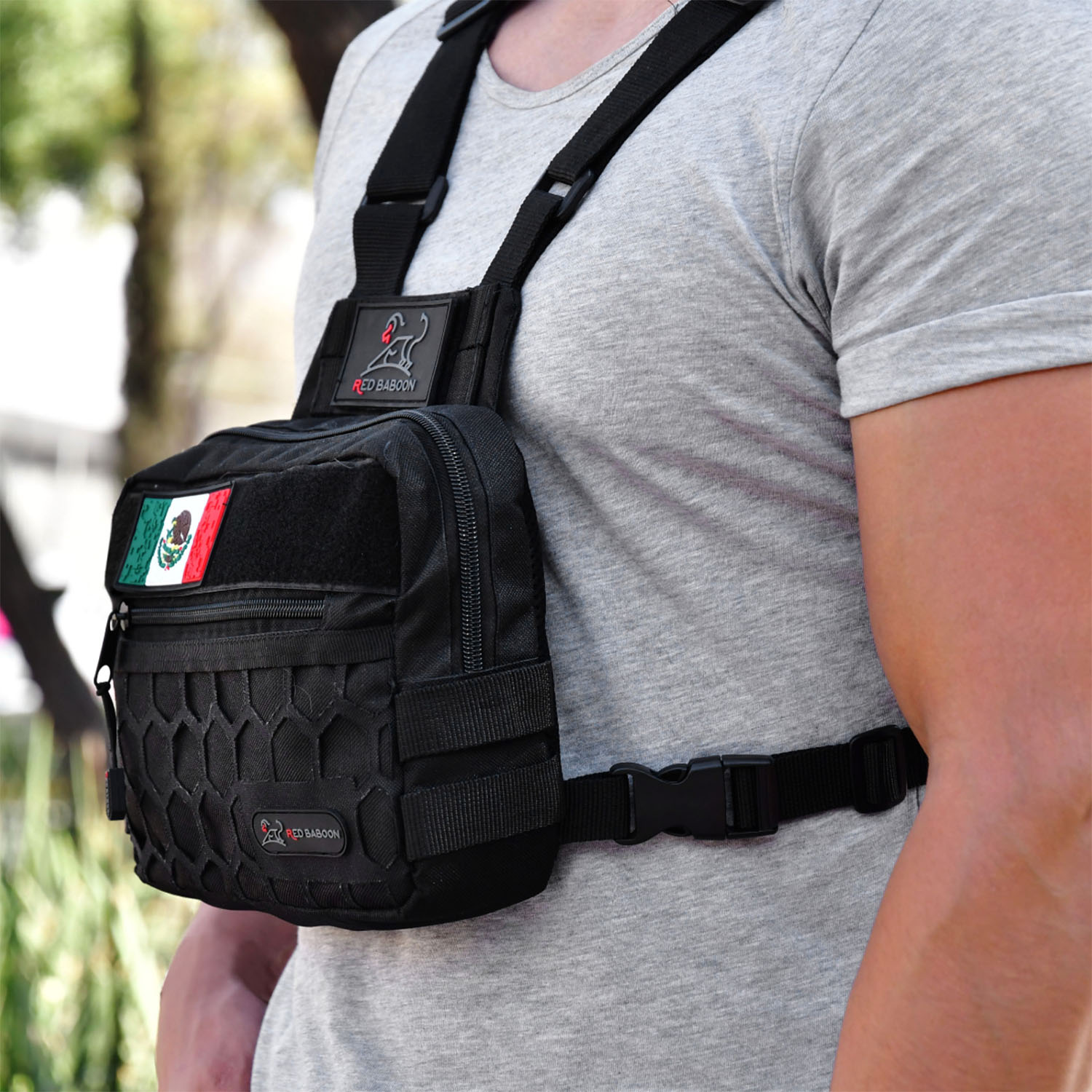 Chest Bag Red Baboon Cuad Múltiples Compartimientos Pechera Tactica para Hombre