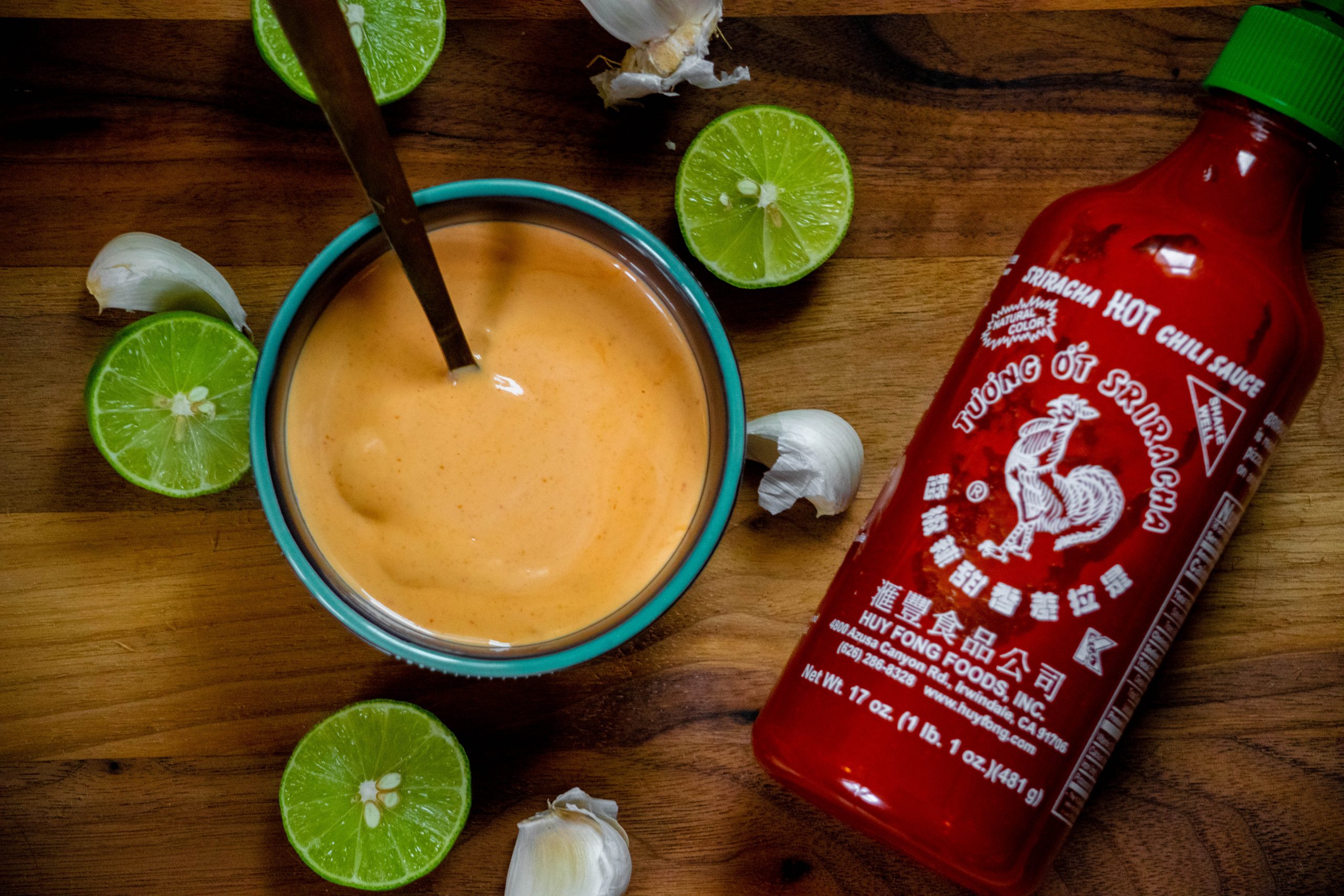 Sriracha Hot Chili Sauce Huy Fong Foods 481g Siracha Salsa Original del Gallito