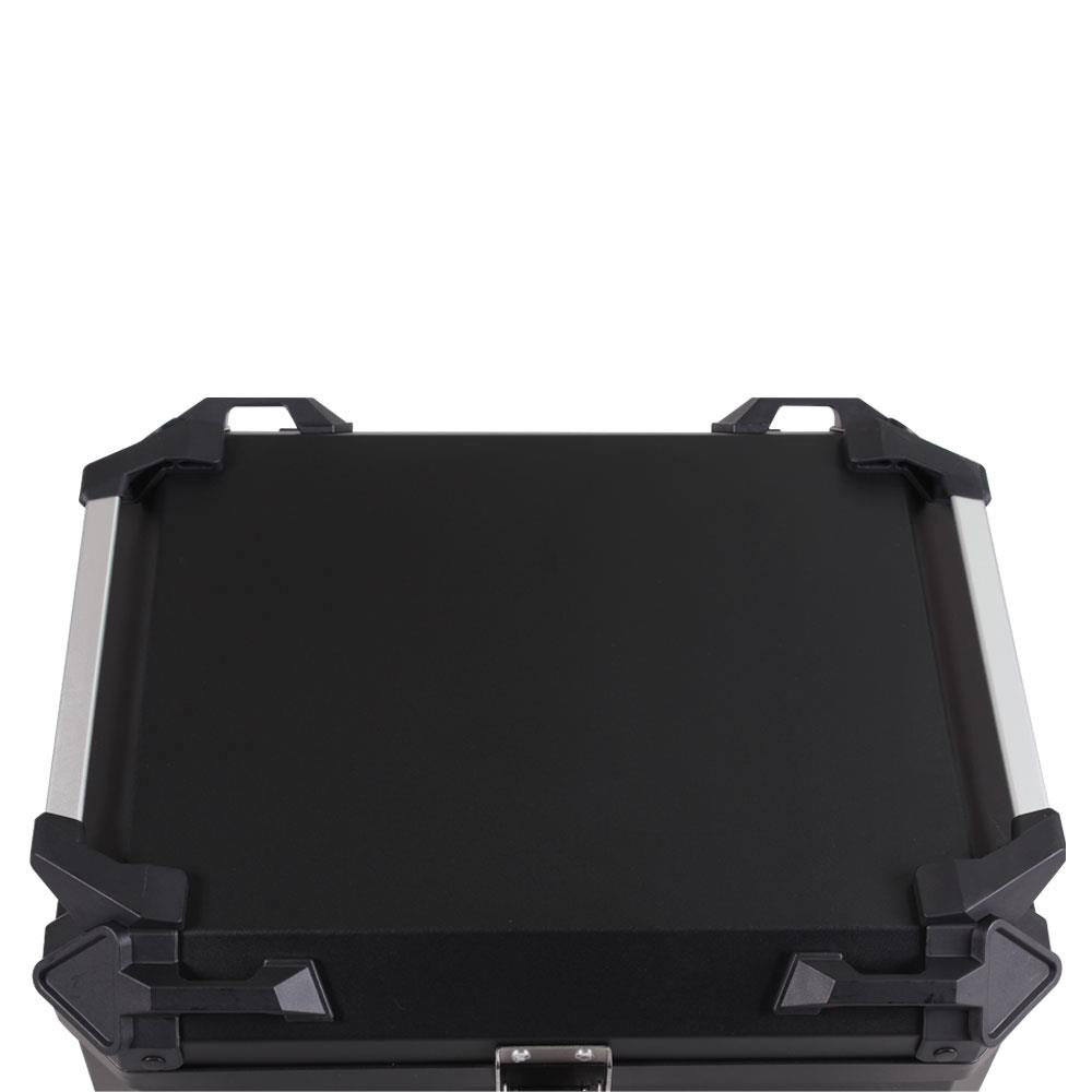 TOP CASE KOHL NEGRO 50 LTS DE  ALUMINIO UNIVERSAL CON PLATO DE MONTAJE UNIVERSAL