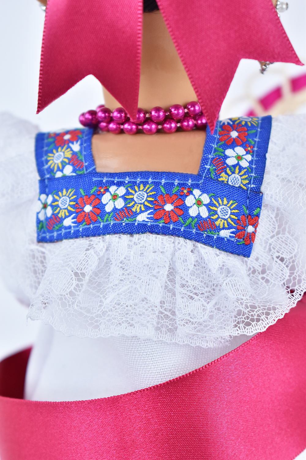 Eulalia Colecciones- Muñeca Mexicana Modelo Yucatán. Pieza de colección de 38 cm. Hecha a Mano. Creación Original, variedad de colores en telas, detalles y accesorios.