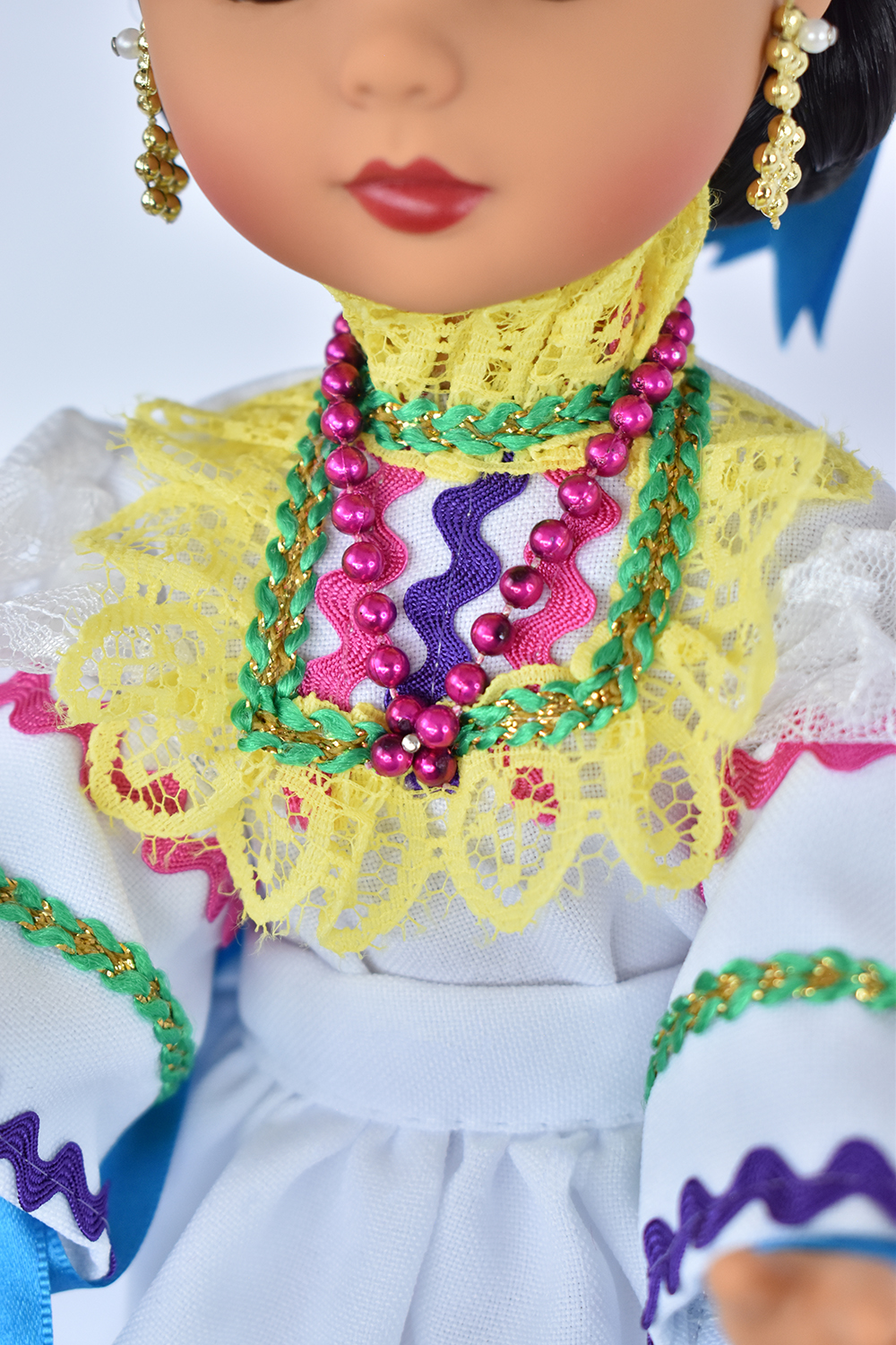 Eulalia Colecciones- Muñeca Mexicana Modelo Monterrey.  Pieza de colección de 38 cm. Hecha a Mano. Creación Original, variedad de colores en telas, detalles y accesorios.