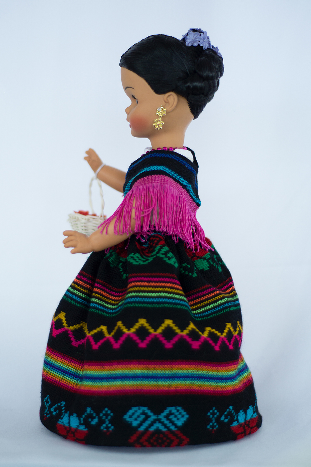 Eulalia Colecciones- Muñeca Mexicana Modelo Querétaro. Pieza de colección de 38 cm. Hecha a Mano. Creación Original, variedad de colores en telas, detalles y accesorios .