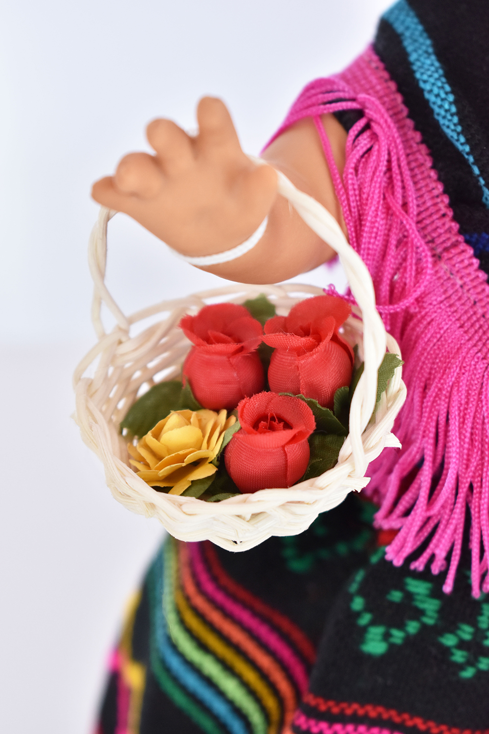 Eulalia Colecciones- Muñeca Mexicana Modelo Querétaro. Pieza de colección de 38 cm. Hecha a Mano. Creación Original, variedad de colores en telas, detalles y accesorios .