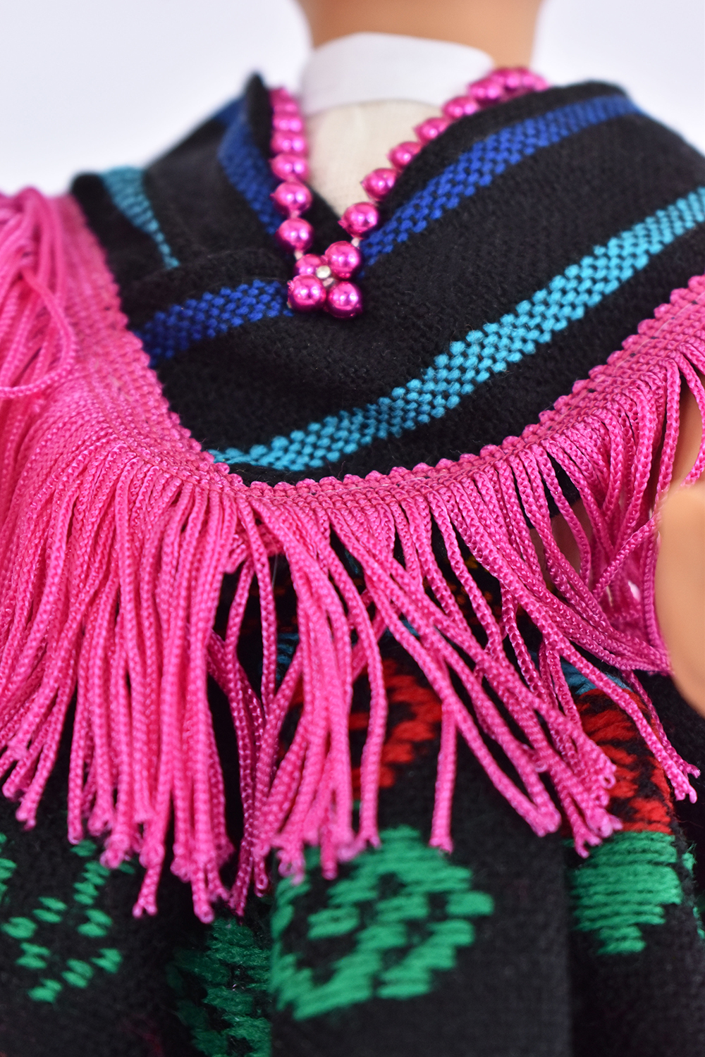 Eulalia Colecciones- Muñeca Mexicana Modelo Querétaro. Pieza de colección de 38 cm. Hecha a Mano. Creación Original, variedad de colores en telas, detalles y accesorios .