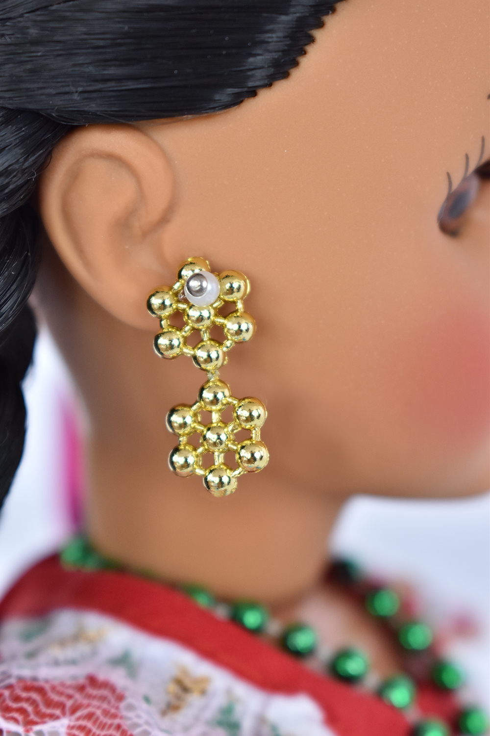 Eulalia Colecciones Muñeca Mexicana Modelo Campeche. Muñecas Típicas Mexicanas, México en bonitas muñecas, pieza de colección de 36 cm. Variedad de colores en falda. Accesorios varios colores.