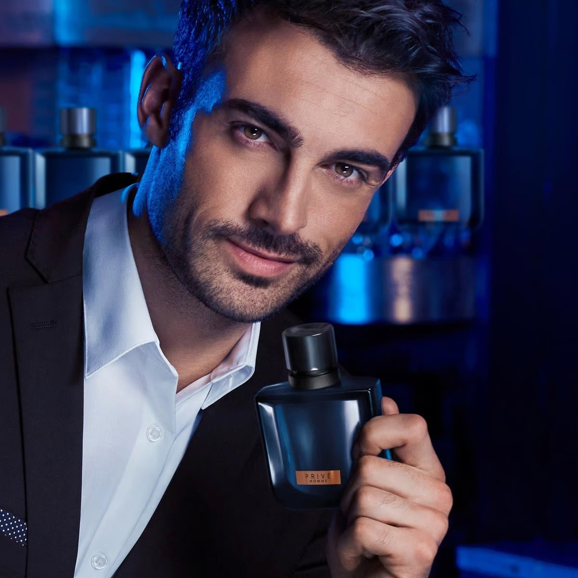 Eau De Parfum Privé Homme Ésika