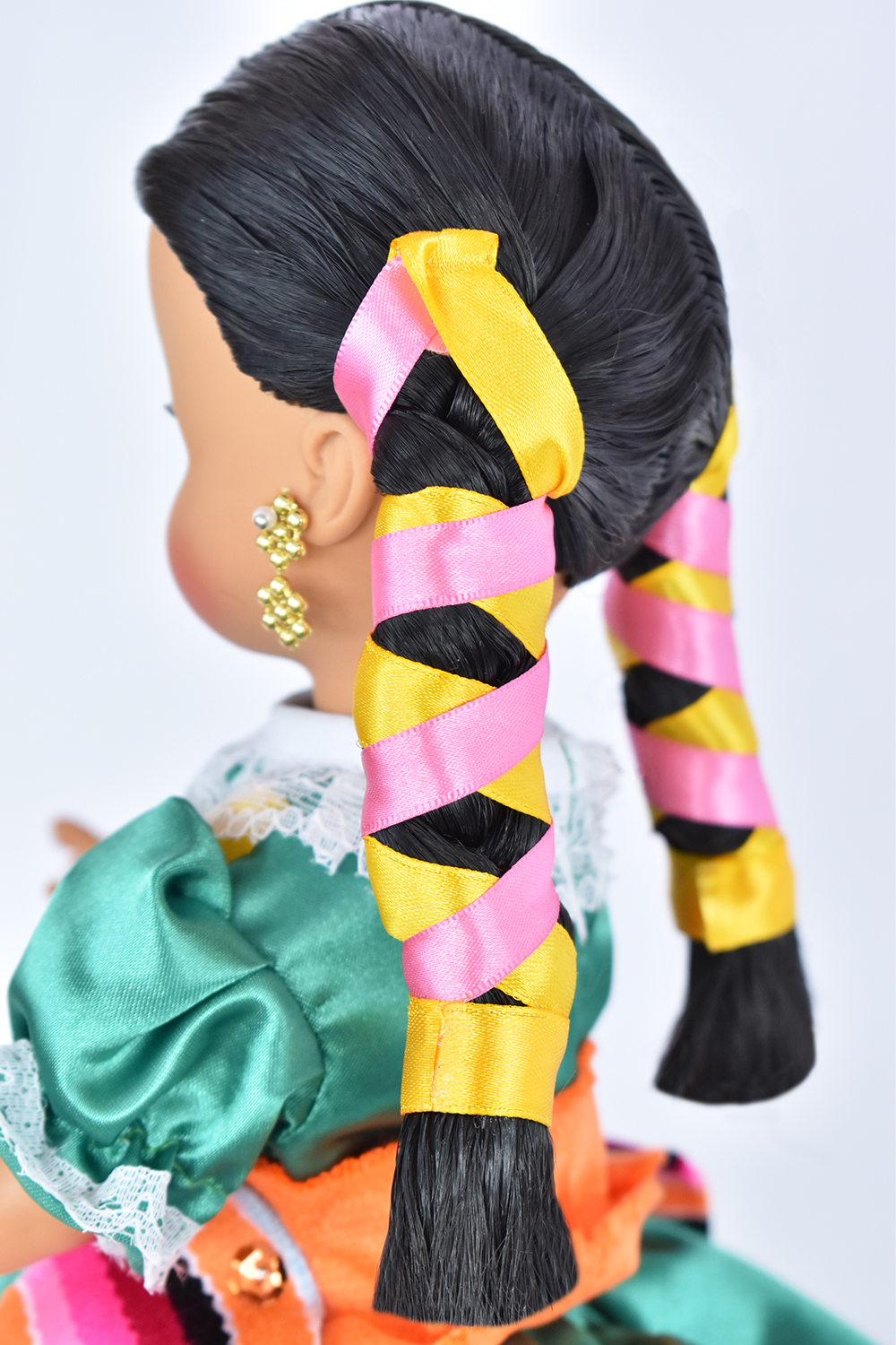 Eulalia Colecciones- Muñeca Mexicana Modelo Aguascalientes. Muñecas Típicas Mexicanas, México en bonitas muñecas, pieza de colección de 34 cm. Varios colores en ropa y accesorios.