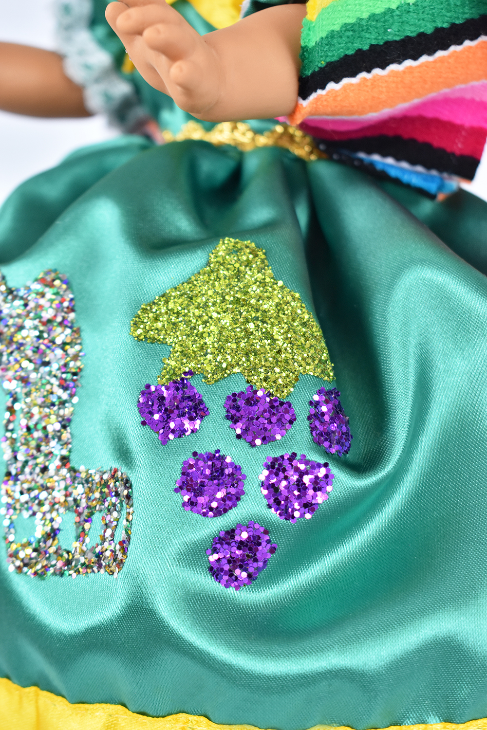 Eulalia Colecciones- Muñeca Mexicana Modelo Aguascalientes. Muñecas Típicas Mexicanas, México en bonitas muñecas, pieza de colección de 34 cm. Varios colores en ropa y accesorios.