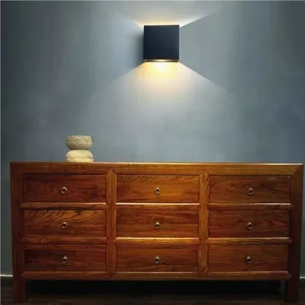 Lámpara De Pared Led De 12w Foco Flotante Moderno Negro+Calida Luz Amarilla