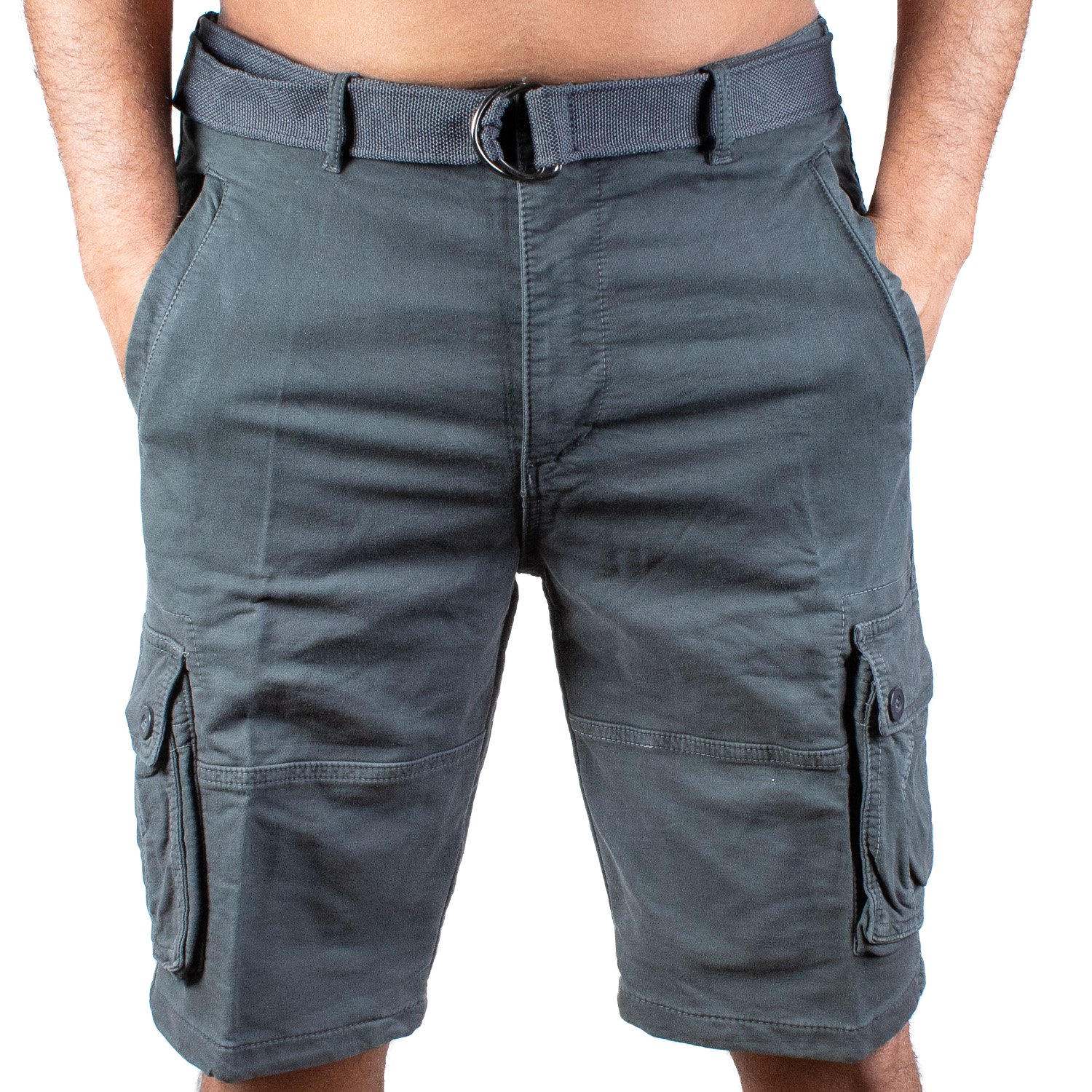 Bermuda cargo de gabardina para hombre. Incluye cinturón