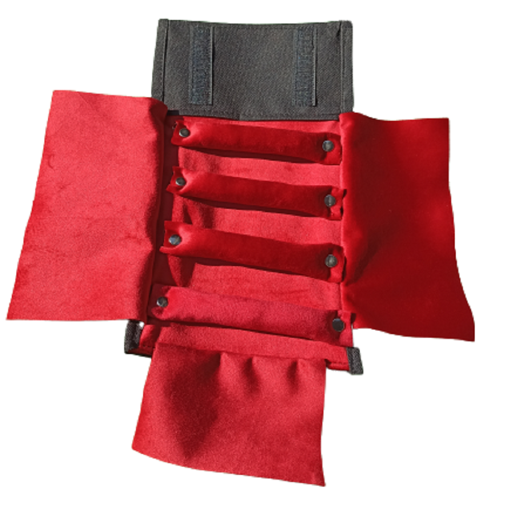 Caja de Acrilico de 20 divisiones para aretes  + manta chica de tela para anillos