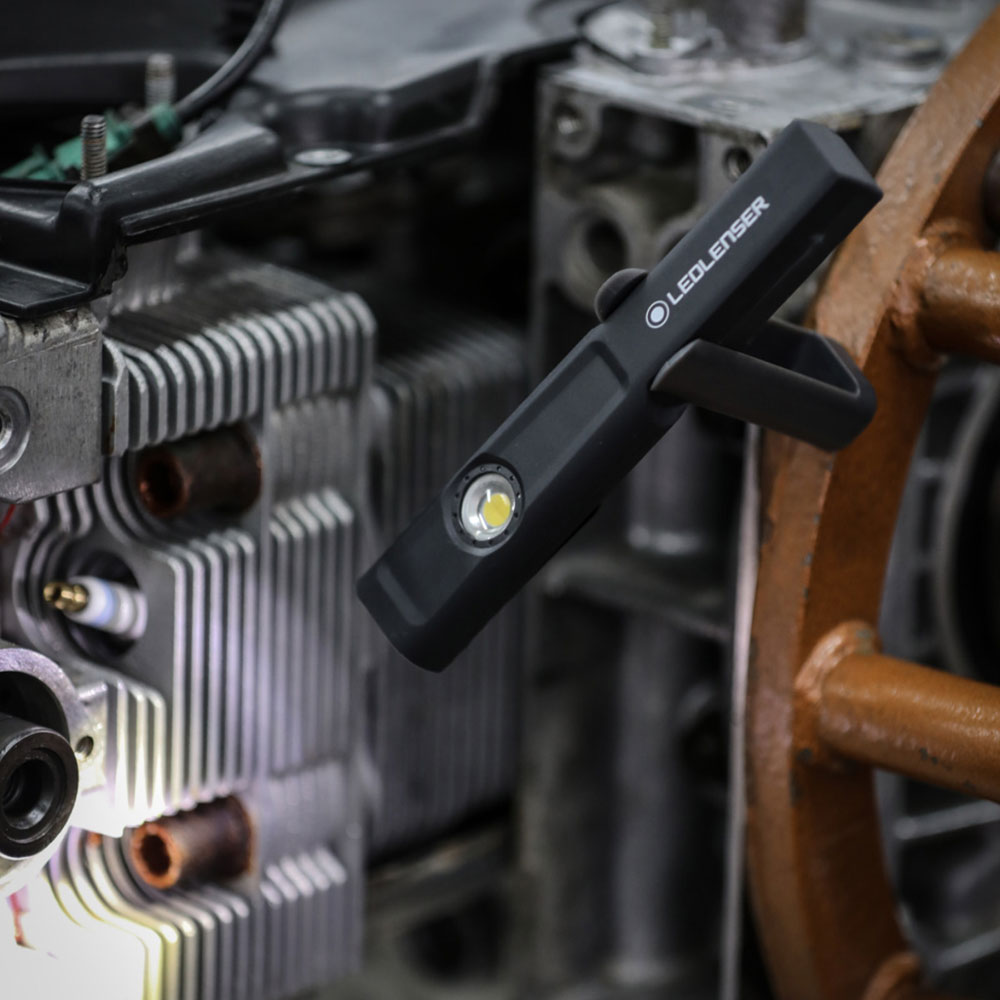 Linterna Recargable de Trabajo iW4R Negra Ledlenser