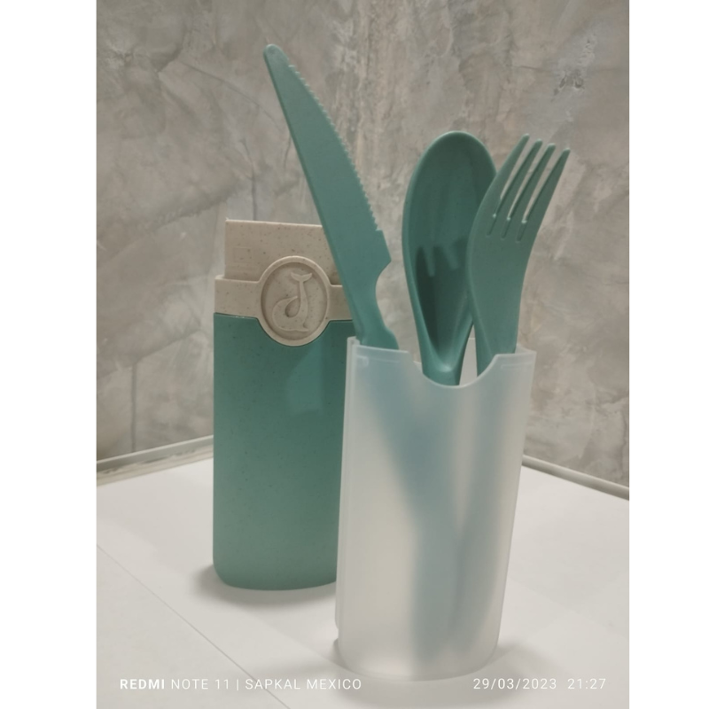 Juego de cubiertos de plastico reutilizables