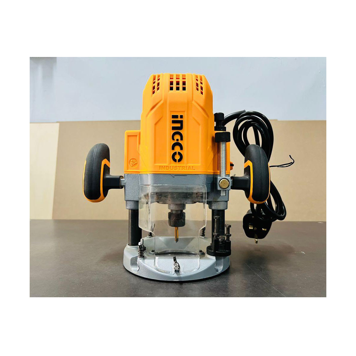 Router Eléctrico 1600W, ING-URT160028 INGCO.