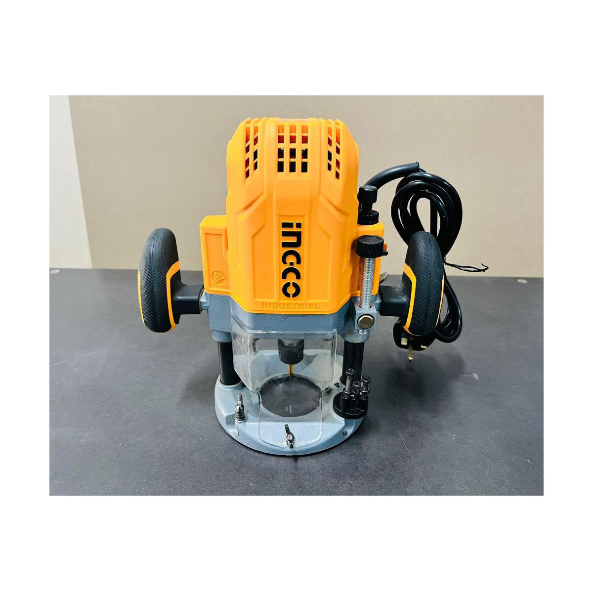 Router Eléctrico 1600W, ING-URT160028 INGCO.